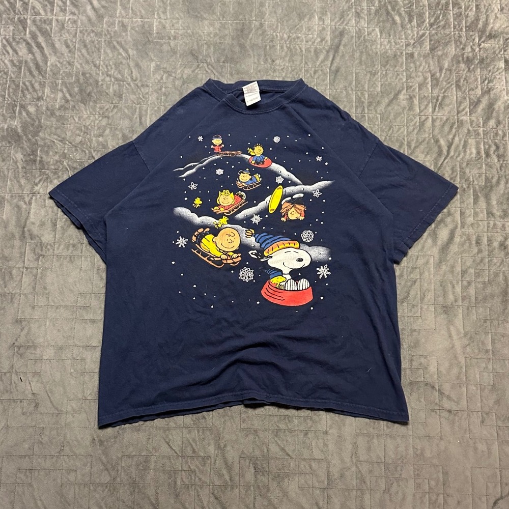 Vintage‎ 90s Y2K Charlie Brown Peanut Christmas Sled Shirt